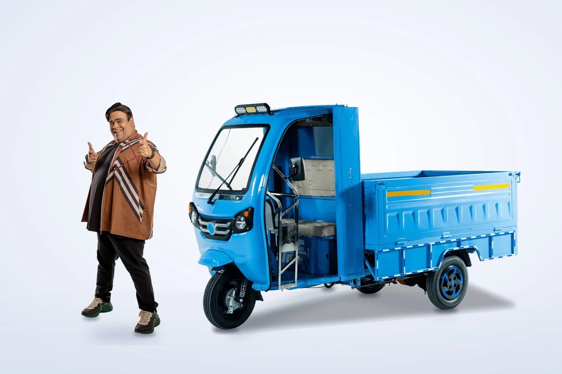 Kiku Sharda with the Luka Comfy Loader